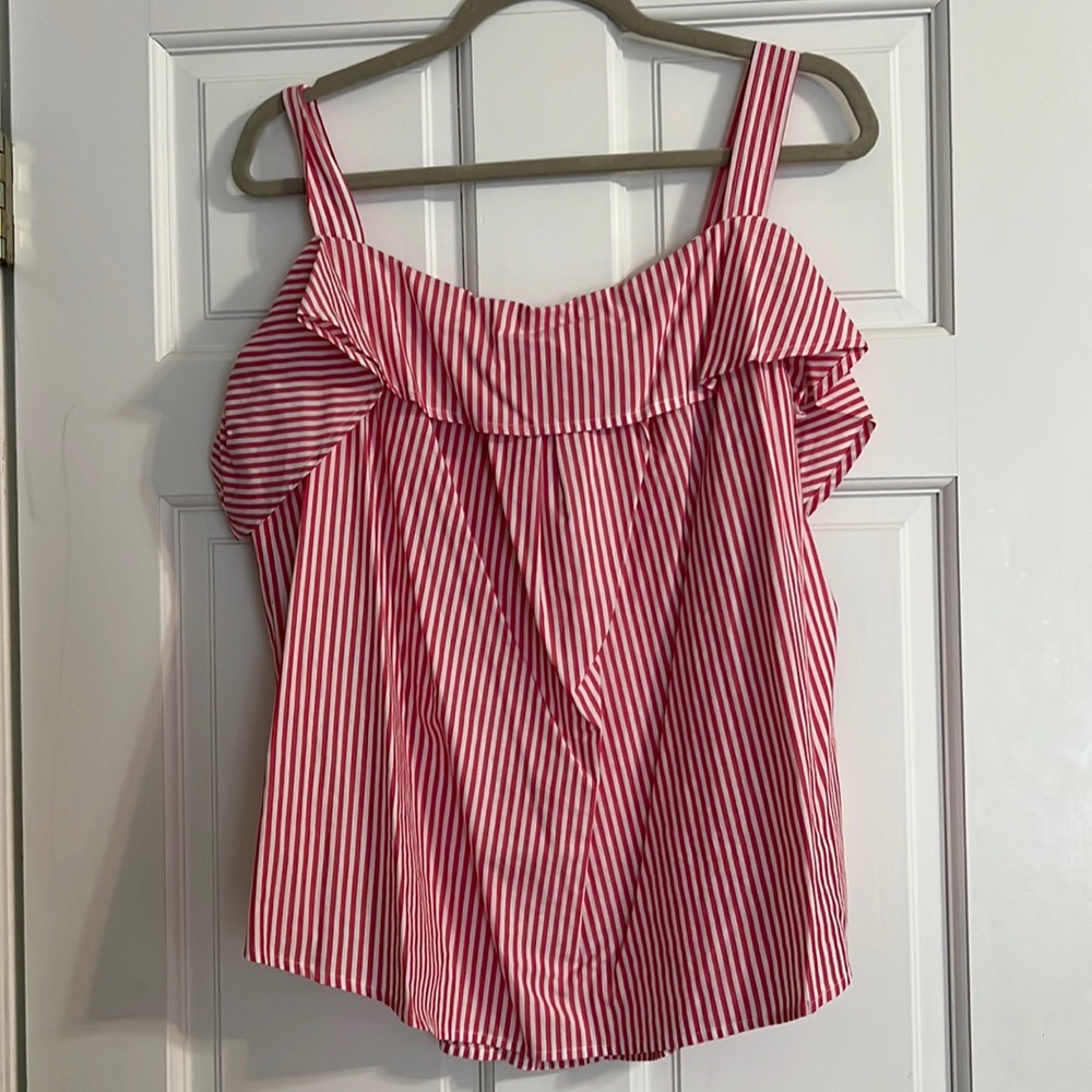 Crown & Ivy top